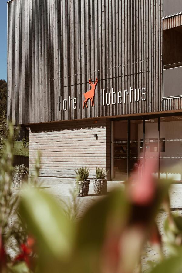 Hotel Hubertus Mellau Gmbh ภายนอก รูปภาพ