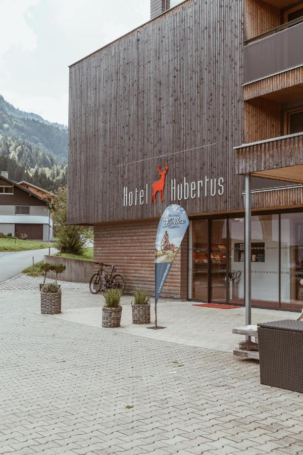 Hotel Hubertus Mellau Gmbh ภายนอก รูปภาพ